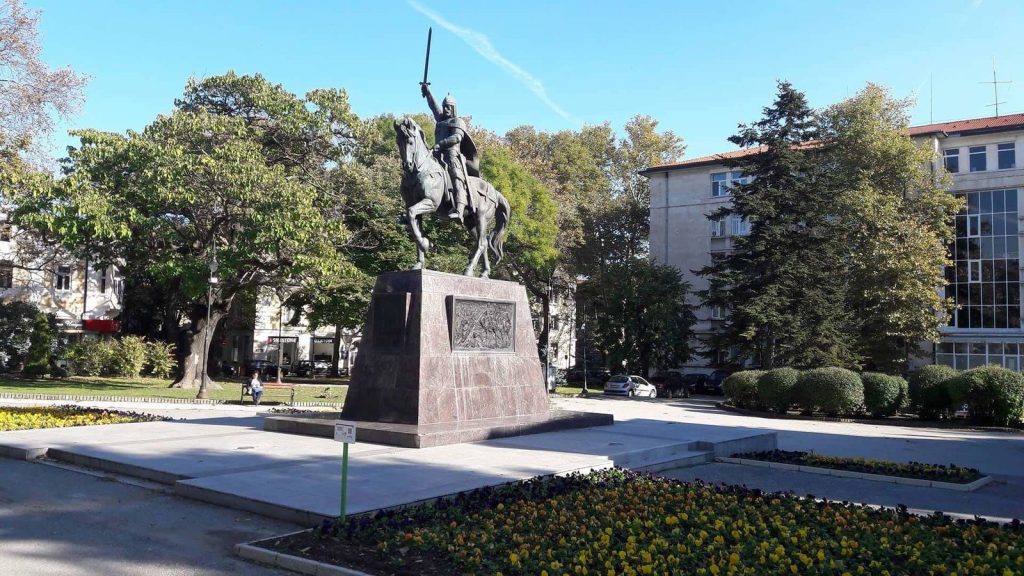Паметник на цар Калоян